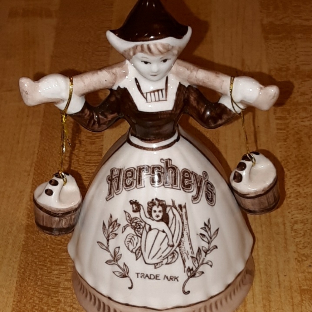1982 HERSHEY Co. HAND-MADE HAND-PAINTE CERAMIC HERSHEY PARK MILKMAID DINNER BELL
